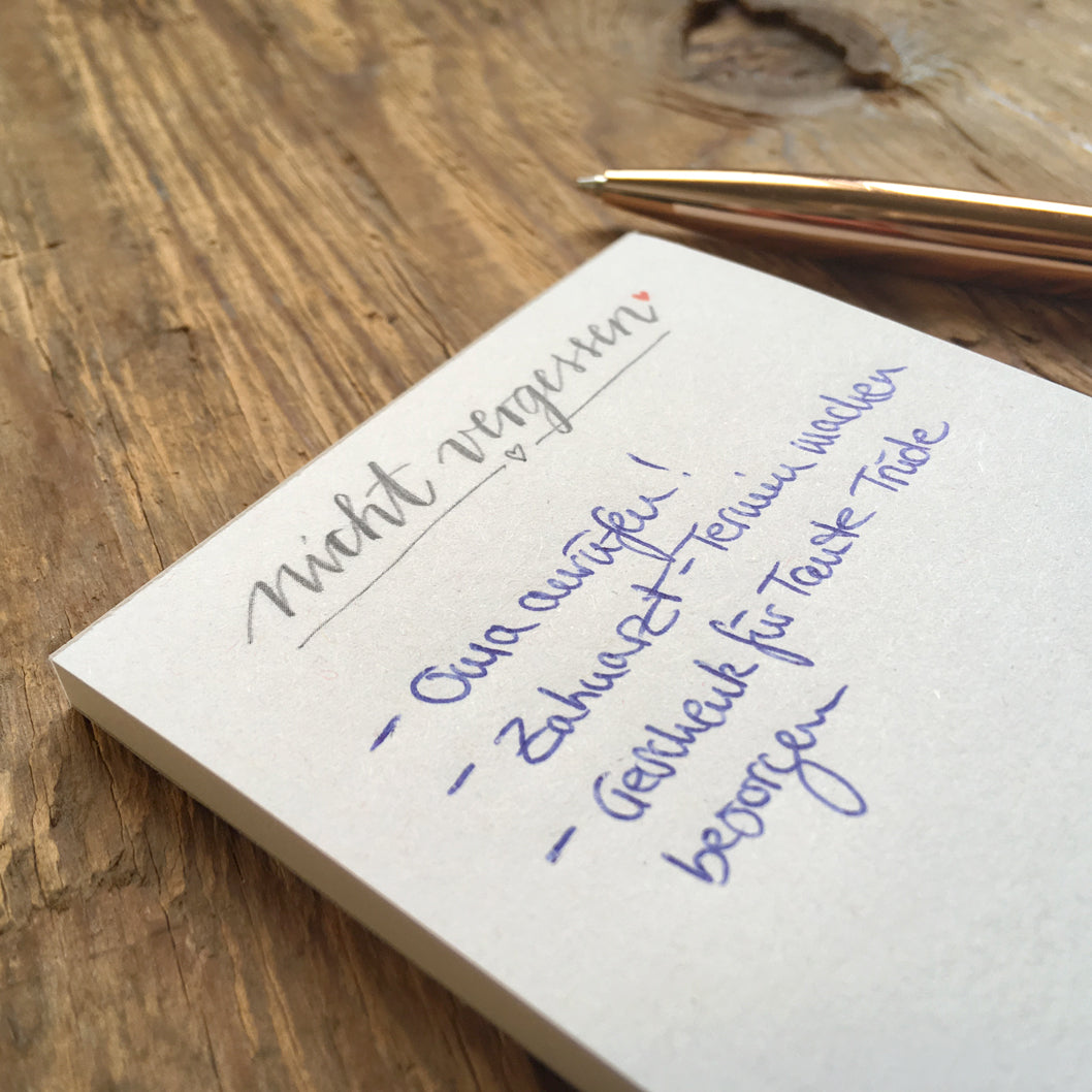 2er Set Mini Notizblock für Aufgaben - nicht vergessen | A7 Recyclingpapier Abreißblock, 50 Blatt | Geschenk für Mitarbeiter, WG, Kinder | weiß beige