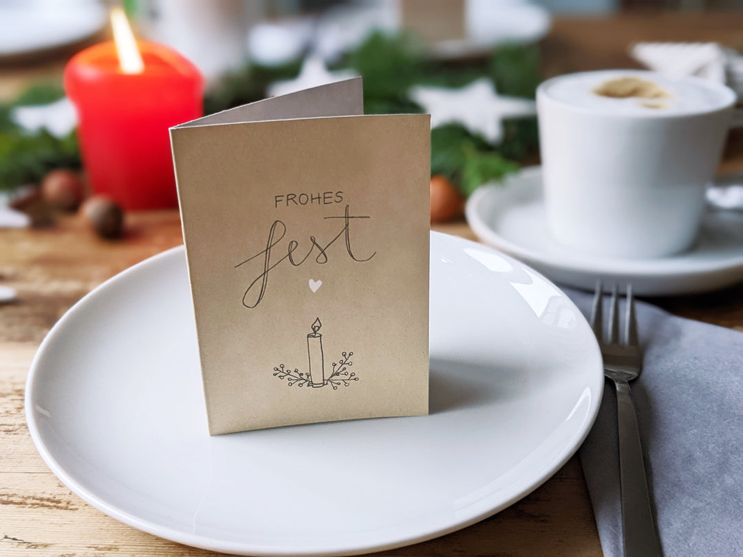 25 Geschenkanhänger frohes Fest - Creme Beige | originelle mini Weihnachtskarten zum Weihnachtsgeschenke Beschriften | A7 Recyclingpapier Klappkarten