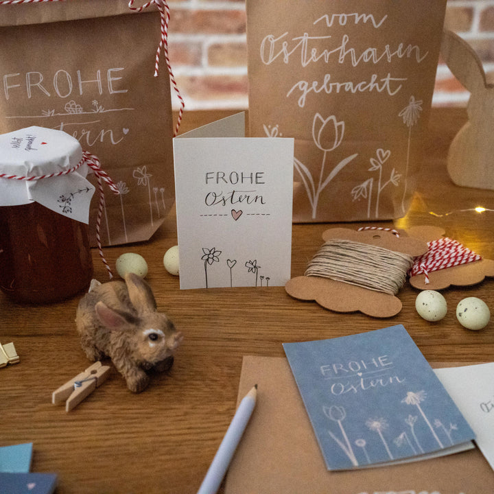 25 Geschenkanhänger vom Osterhasen gebracht | Grün Weiß | originelle mini Osterkarten zum Ostergeschenke Beschriften | A7 Recyclingpapier Klappkarten