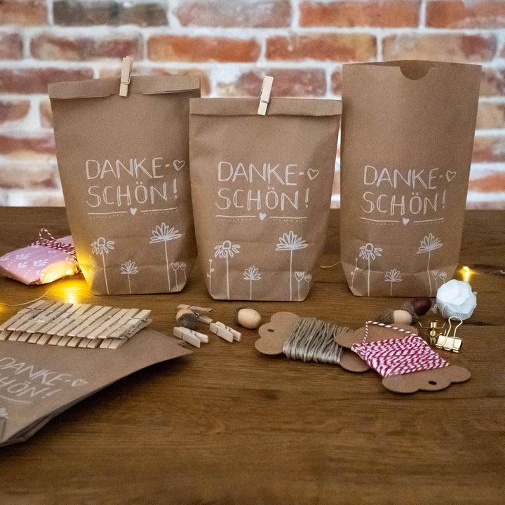 12 Geschenktüten - Dankeschön | für Gastgeschenke, Mitgebsel zur Hochzeit, Taufe, Konfirmation & Kommunion | 14,5cm x 22 cm | beige weiß