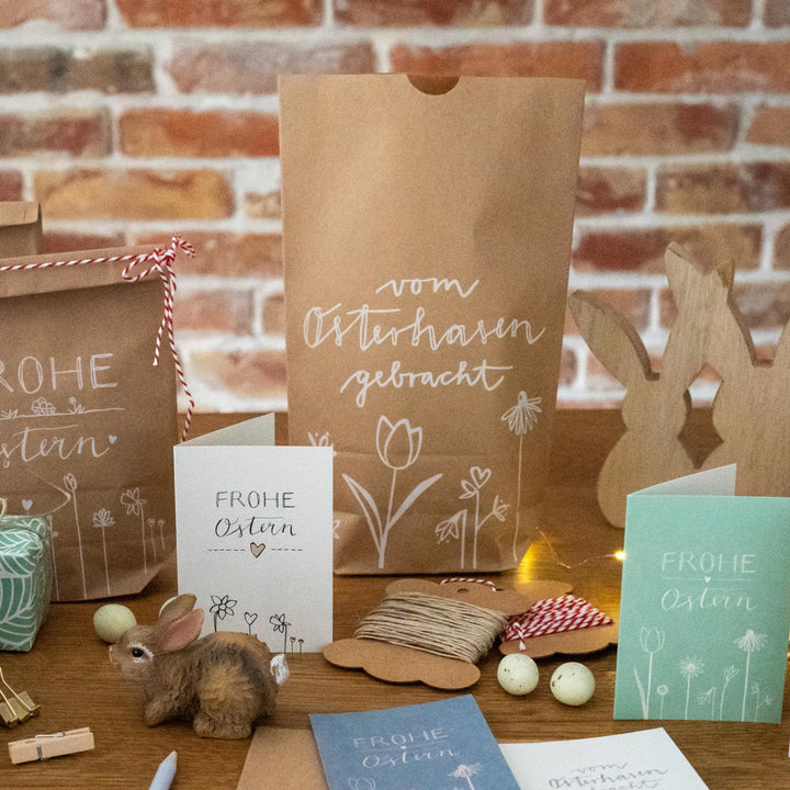 Ostertüten Set - vom Osterhasen gebracht - 12 bedruckte Kraftpapiertüten als Osternest Alternative, Geschenktüten für Ostergrüße, Geschenke & Giveaways, 14,5 x 26 cm