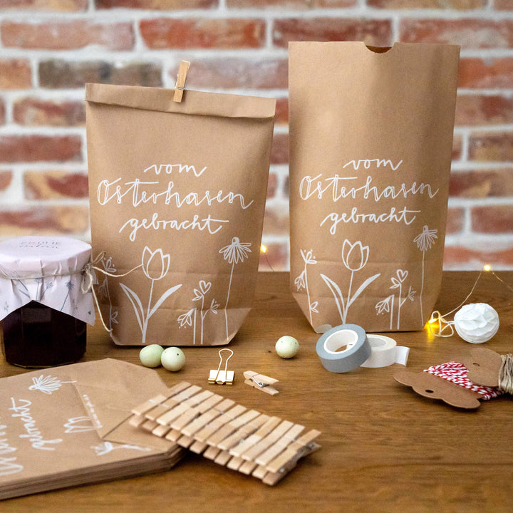 Ostertüten Set - vom Osterhasen gebracht - 12 bedruckte Kraftpapiertüten als Osternest Alternative, Geschenktüten für Ostergrüße, Geschenke & Giveaways, 14,5 x 26 cm