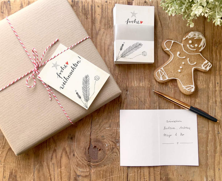 25 Geschenkanhänger frohe Weihnachten! CREME | originelle mini Weihnachtskarten zum Weihnachtsgeschenke Beschriften | A7 Recyclingpapier Klappkarten