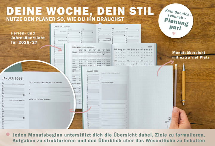 Detailansicht Jahresübersicht Schulferien A5 Terminkalender 2026, salbei grün rosa weiß