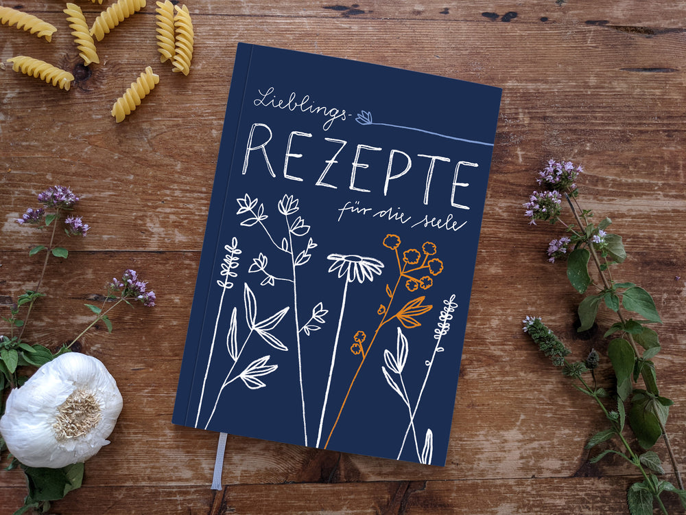 Rezeptbuch A5 zum Selberschreiben - Lieblingsrezepte für die Seele | DIY Kochbuch, Backbuch, Geschenkidee | Blau Weiß Orange Kräuter Design, FSC Papier, Softcover