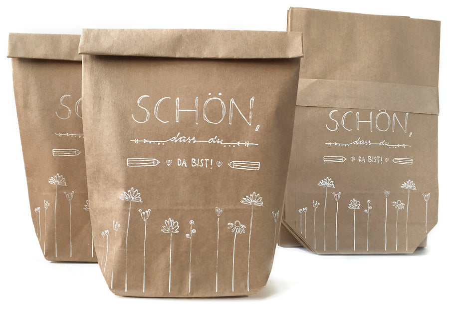 12 gestempelte Geschenktüten - Schön dass du da bist | für Gastgeschenke & Mitgebsel zur Hochzeit, Taufe, Konfirmation & Kommunion | 14 cm x 22 cm