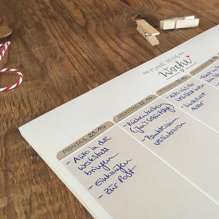 A5 Wochenplaner für Aufgaben & To-dos - Plane deine Woche - Wochenplan, Weiß Beige mit Blumen, Abreißblock für Termine und Erledigungen, 50 Blatt Recyclingpapier