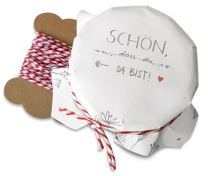25 Marmeladendeckchen schön, dass du da bist | Gläserdeckchen Weiß für Marmelade & Einmachgläser | Recyclingpapier Abreißblock, 10 m Garn, Justiergummi