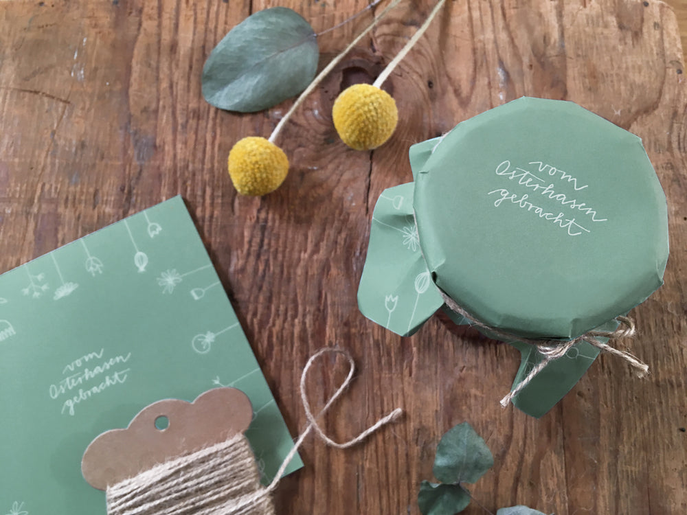25 Marmeladendeckchen - vom Osterhasen gebracht | Gläserdeckchen grün weiß für Marmelade & Einmachgläser | Recyclingpapier Abreißblock + 10 m Jute Garn
