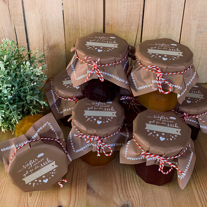 25 Marmeladendeckchen - Süßes für die Seele | Gläserdeckchen Braun Weiß für Marmelade & Einmachgläser | Recyclingpapier Abreißblock + 10 m Garn