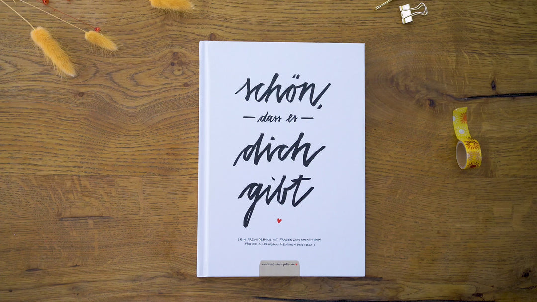 Witziges Gästebuch mit Fragen zum Ausfüllen | Freundebuch für Erwachsene zum Schreiben & Malen | FSC Papier klimaneutral |  Weiß | Hardcover