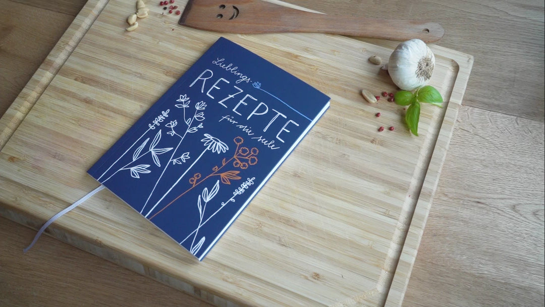 Rezeptbuch A5 zum Selberschreiben - Lieblingsrezepte für die Seele | DIY Kochbuch, Backbuch, Geschenkidee | Blau Weiß Orange Kräuter Design, FSC Papier, Softcover