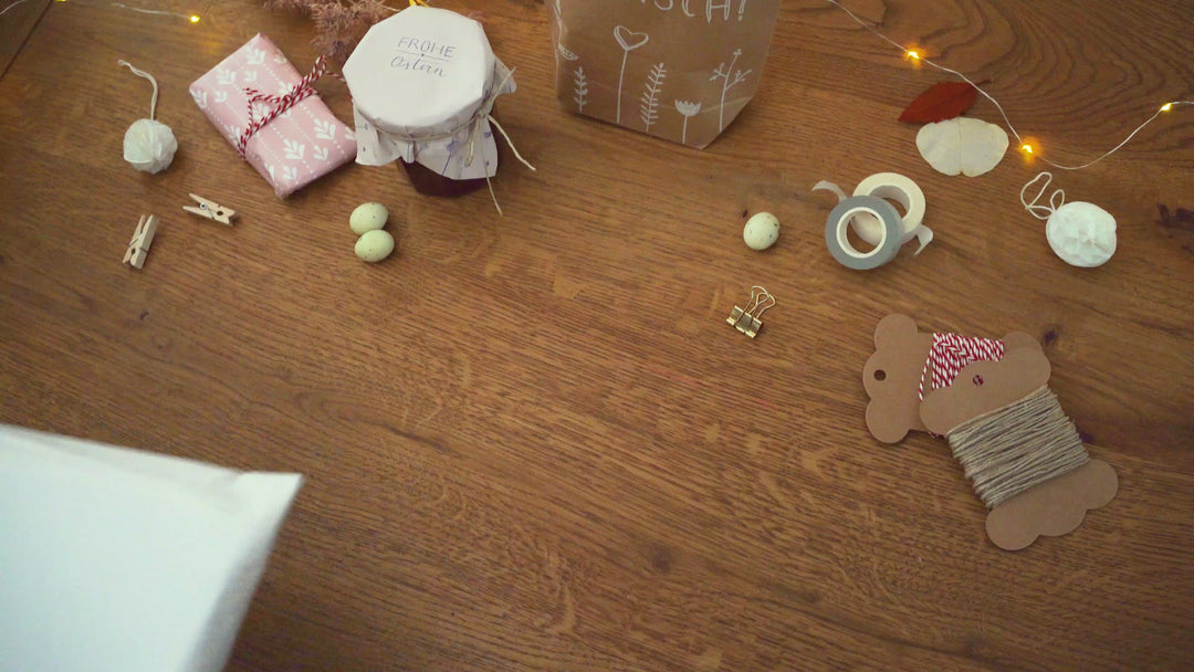 Ostertüten Set - vom Osterhasen gebracht - 12 bedruckte Kraftpapiertüten als Osternest Alternative, Geschenktüten für Ostergrüße, Geschenke & Giveaways, 14,5 x 26 cm