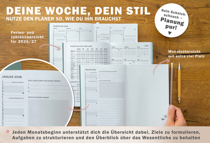 Detailansicht Jahresübersicht Schulferien A5 Terminkalender 2026, salbei grün rosa weiß