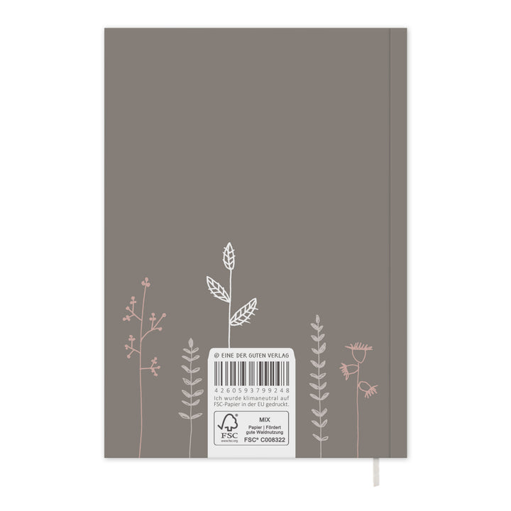 Rückseite des A5 Softcover-Lehrerkalenders mit Barcode-Label und FSC-MIX-Siegel; Text „klimaneutral auf FSC-Papier in der EU gedruckt“ sichtbar, rosa Pflanzen