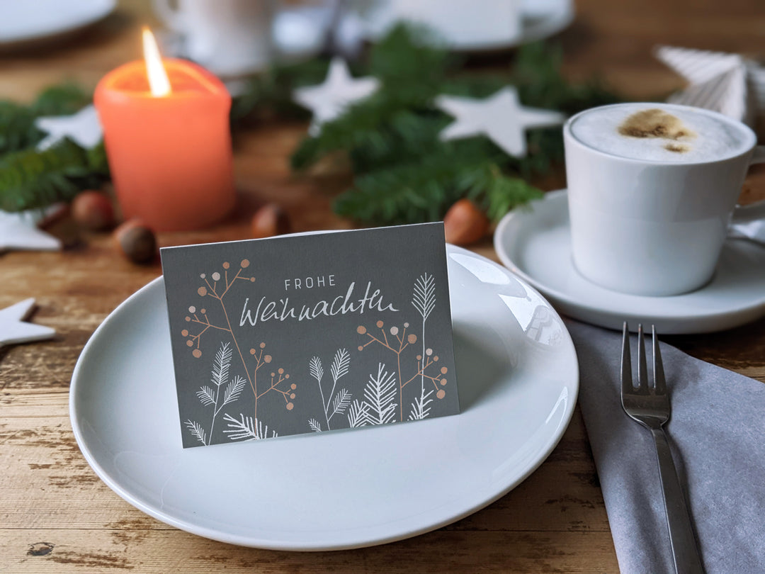 25 Geschenkanhänger frohe Weihnachten! GRAU | originelle mini Weihnachtskarten zum Weihnachtsgeschenke Beschriften | A7 Recyclingpapier Klappkarten