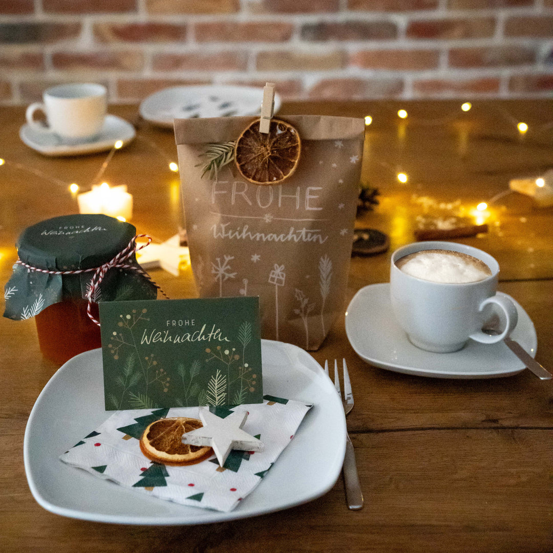 25 Geschenkanhänger allerfröhlichste Weihnachtsgrüße WEISS | mini Weihnachtskarten zum Weihnachtsgeschenke Beschriften | A7 Recyclingpapier Klappkarten