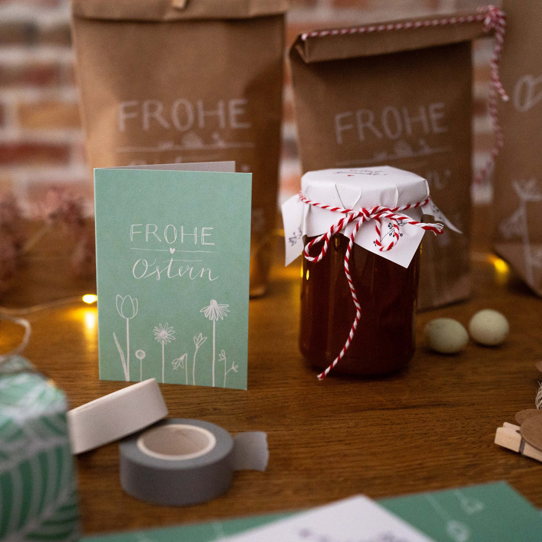 25 Geschenkanhänger frohe Ostern | Grün Weiß | originelle mini Osterkarten zum Ostergeschenke Beschriften | A7 Recyclingpapier Klappkarten
