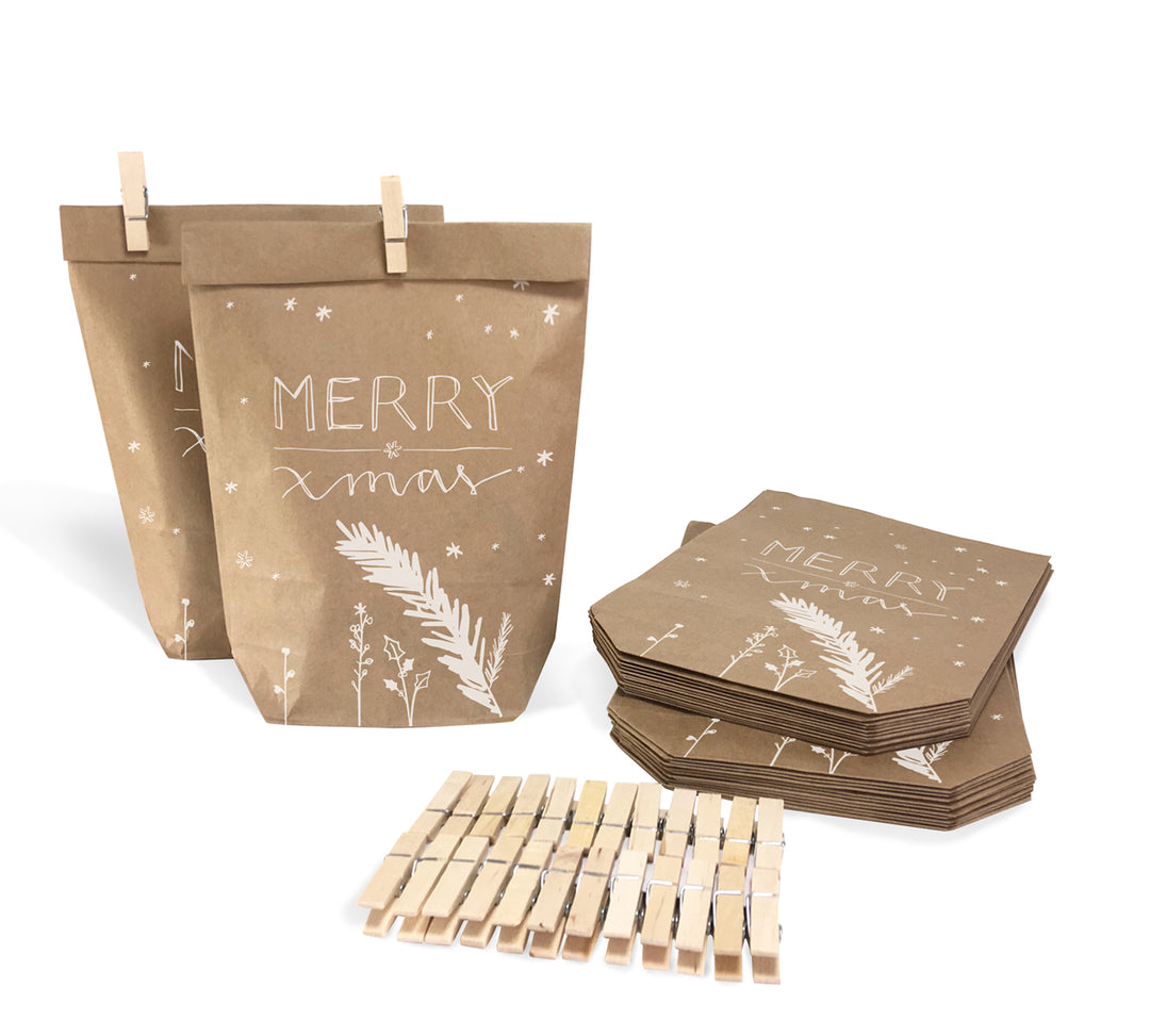 24 Weihnachtstüten Geschenktüten - merry xmas | Geschenkpapier Alternative für Geschenke, Plätzchen, Kekse | 14 cm x 22 cm | mit 24 FSC Holz Miniklammern