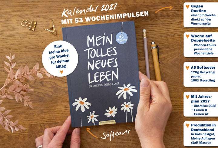 Kalender Tagebuch 2027 A5 Softcover in Blau mit weißen Blumen, 53 Aufgaben, Recyclingpapier