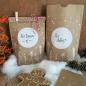 Preview: Geschenkpapier Alternative zum Weihnachtsgeschenke verpacken, Kraftpapier Geschenktüten in Beige Weiß mit vintage Charme