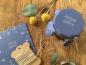 Preview: Marmeladendeckchen frohe Ostern im vintage Design mit Blumen, Blau Rosa