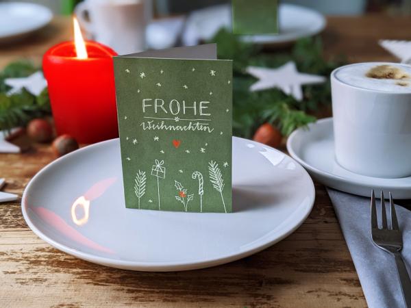 Weihnachtliche Tischkarten Grün Rot Weiß, mini Klappkarten zum beschriften deiner Festtafel an Weihnachten