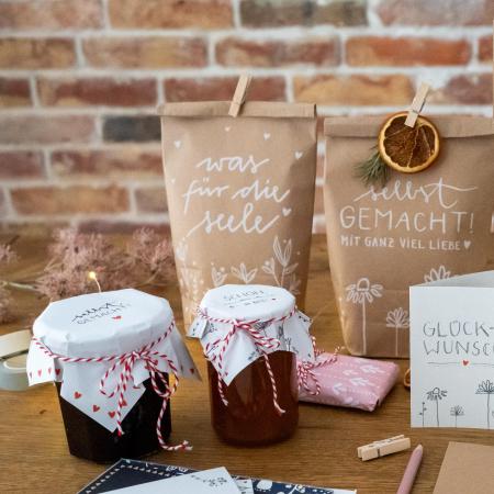 Florale Marmeladendeckchen Schwarz Weiß im Kalligrafie Design Für Hochzeit, Geburtstag, Gastgeschenke