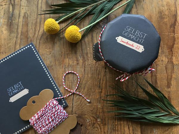 Marmeladendeckchen für Dankeschön Gastgeschenke im Schultafel Design, Schwarz Beige Weiß