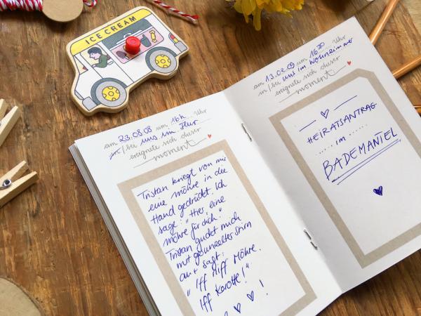 Für schöne Tage dein Mini-Erinnerungsalbum, weiß beige Handlettering Design