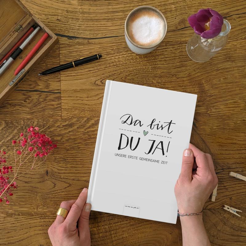 Baby Tagebuch für das erste Lebensjahr im schönen Design