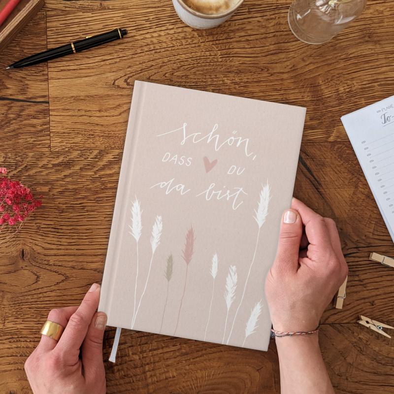 Gästebuch Altrosa Weiß, Hardcover mit blanko Seiten, Handlettering Design Blumen für Hochzeit