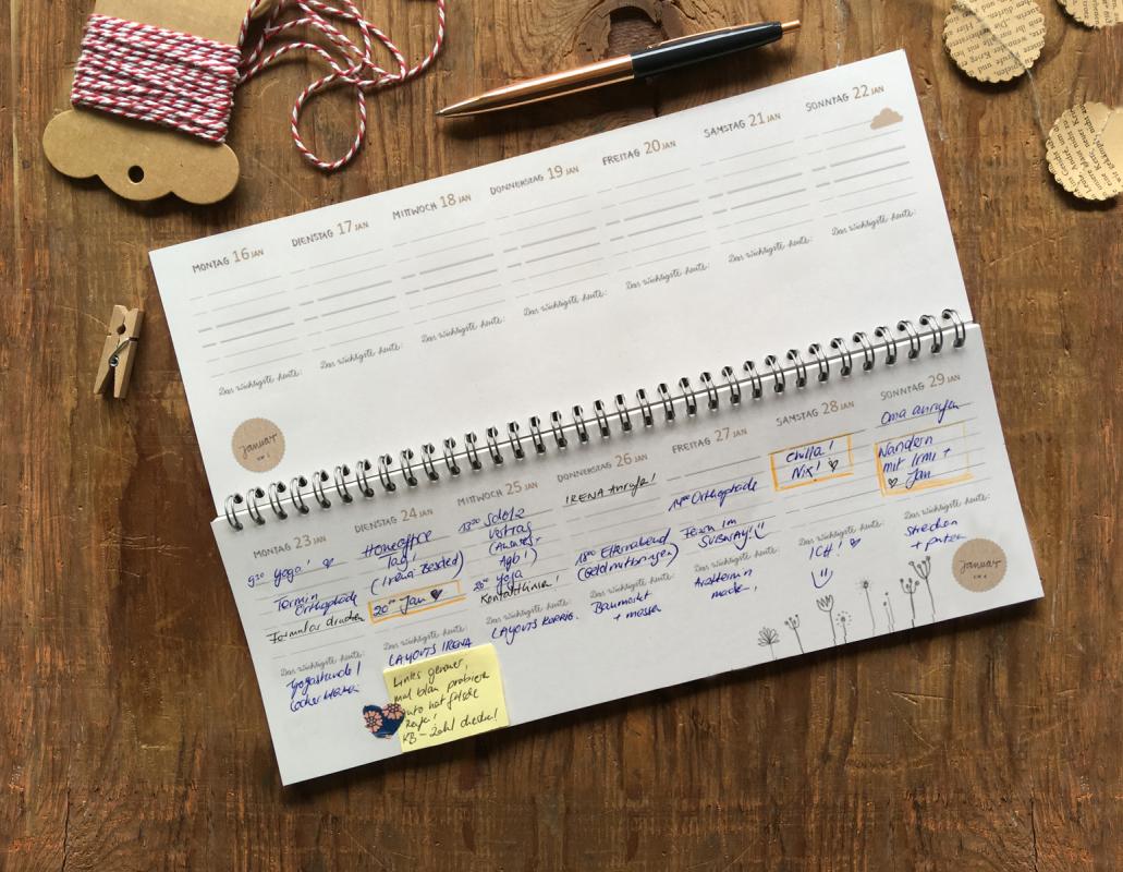 Tischkalender 2023 mit Platz für Notizen