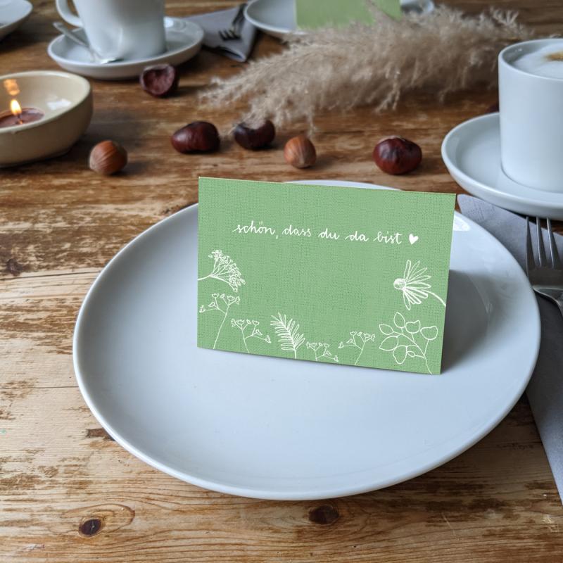 Tischkarten Grün Weiß mit Blumen im vintage Design für Hochzeit & Jungen Taufe