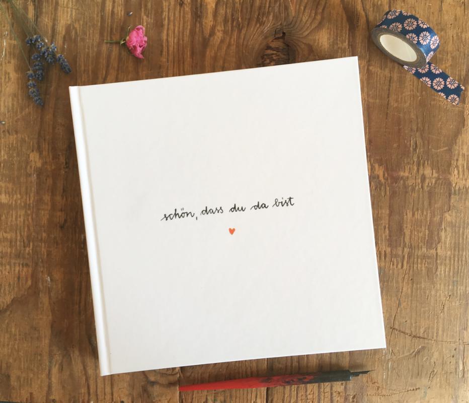 Hochzeitsgästebuch quadratisch, Weiß mit Schriftzug im Handlettering Design, Hardcover Gästebuch