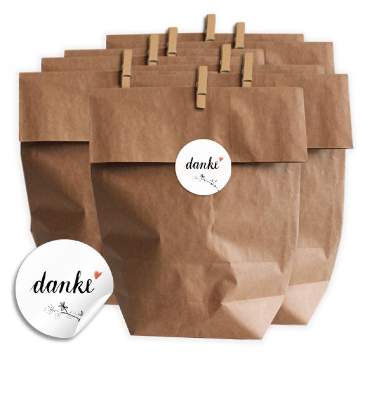 24 Geschenktüten - Danke - Set mit Miniklammern und Geschenk Aufkleber für Plätzchen, Gastgeschenke, etc. als Tischdeko oder kleines Dankeschön für Hochzeit, Geburtstag, Taufe in Schwarz Weiß Kalligrafie Design