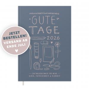 Kalender 2026 blau rosa mit Hilfestellungen für mehr Achtsamkeit