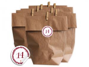Adventskalender, rot, weinrot, dunkelrot, bordeaux, weiß, industrial, design, blogger, stil, schlicht, edel, dezent, reduziert, tafellook, industriell, kalligrafie, kalligraphie, adventstüten, kraftpapier, papiertüten, papier, tüten, geschenktüten, 24, ad