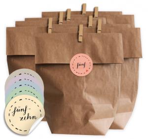 pastellfarben,pastelltöne,pastell,bunt,farbig,weihnachtskalender,adventskalender,adventszeit,geschenke verpacken,geschenktüten,papiertüten,kraftpapier,farbmix,sorbet,bonbon,zart,hell,rosa,mädchen,junge,kind