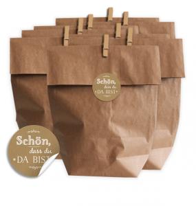 24 Geschenktüten - Set - für Kekse, Plätzchen, Gastgeschenke, etc. mit Schön, dass du da bist - Aufkleber - Chic Beige -